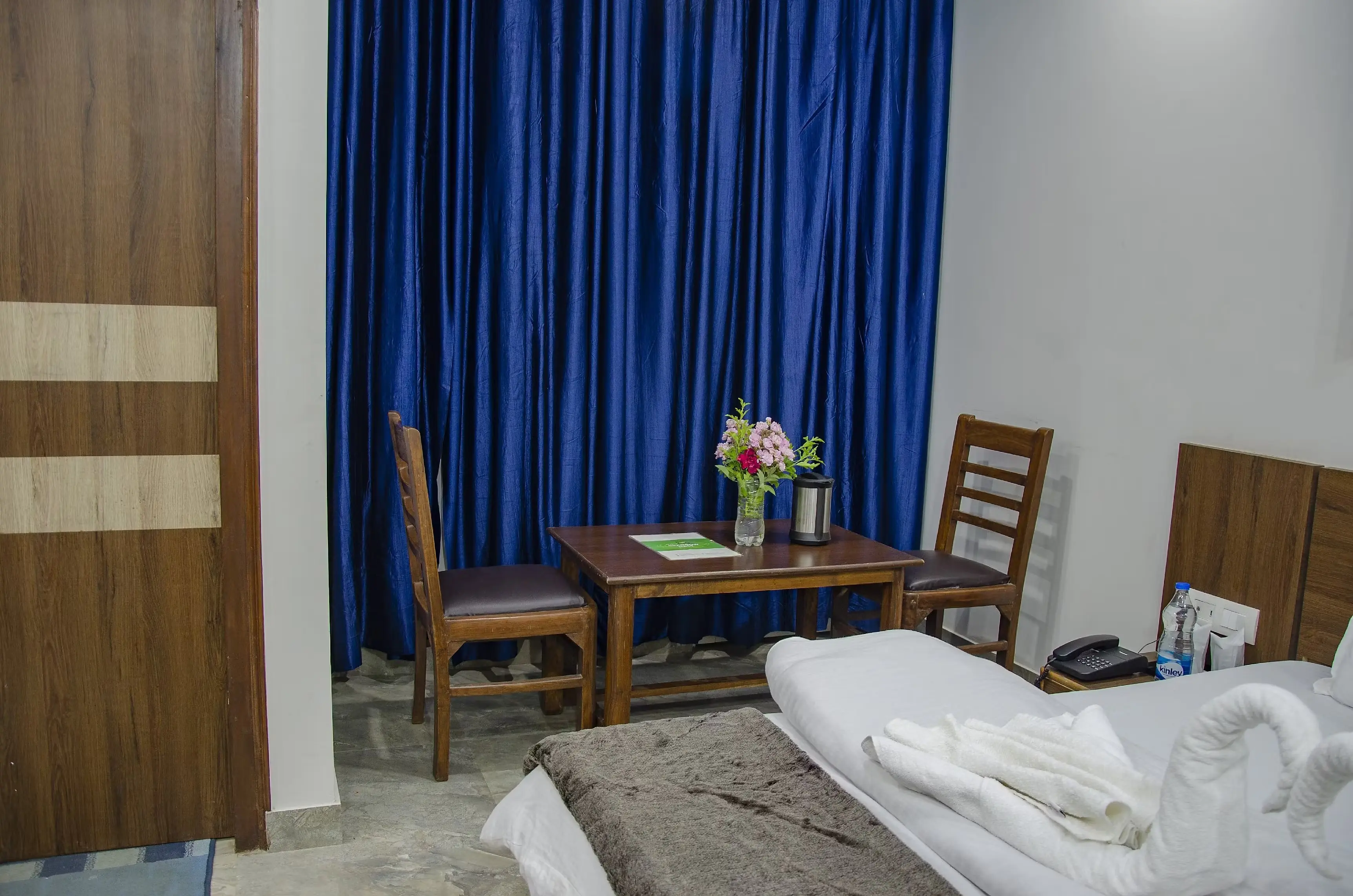 Deluxe Valley View Room with Balcony primary image