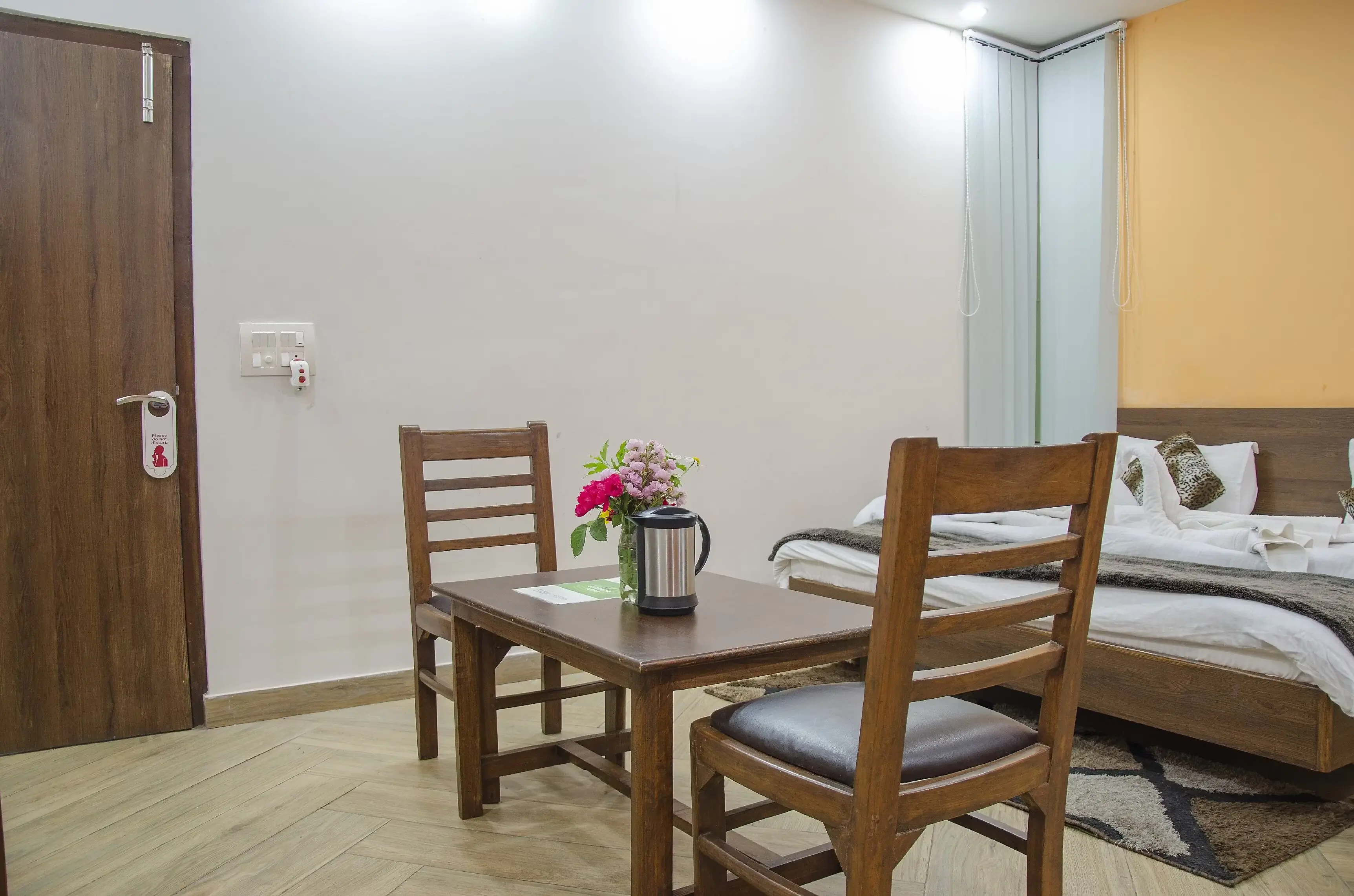 Deluxe Non-View Room — 183 SQFT